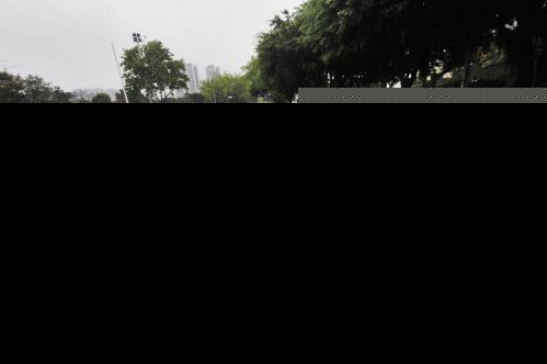 小学门口拥堵 福州交警多招治理缓解堵情