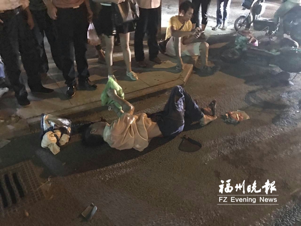 司机误把油门当刹车 斑马线撞飞多辆电动车6人伤