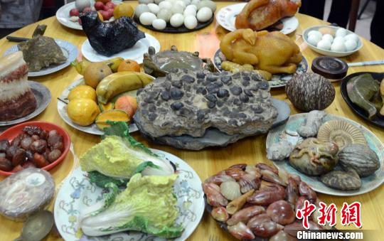 重阳节福州大摆石头宴　&ldquo;满汉全席&rdquo;以假乱真