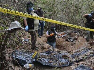 墨西哥北部发现一秘密墓地 挖出至少600具遗体