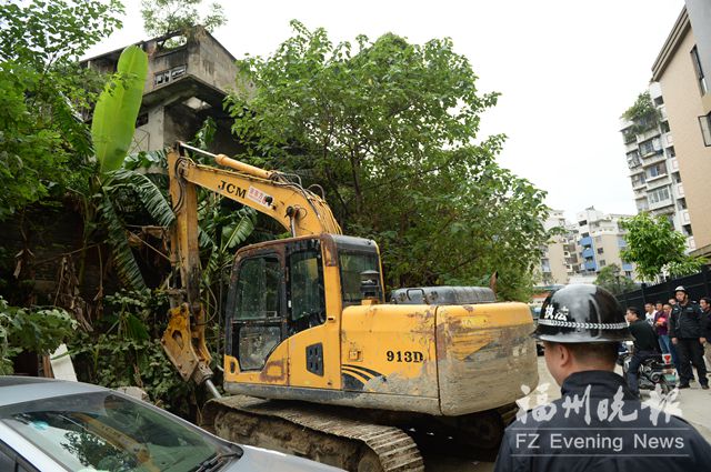 新透河沿线违建已拆除 市水务公司准备设排污管