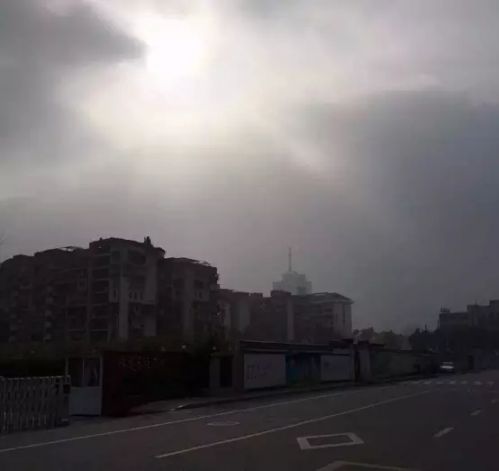 强冷空气组团杀到福州 今夜起气温骤降8~10℃