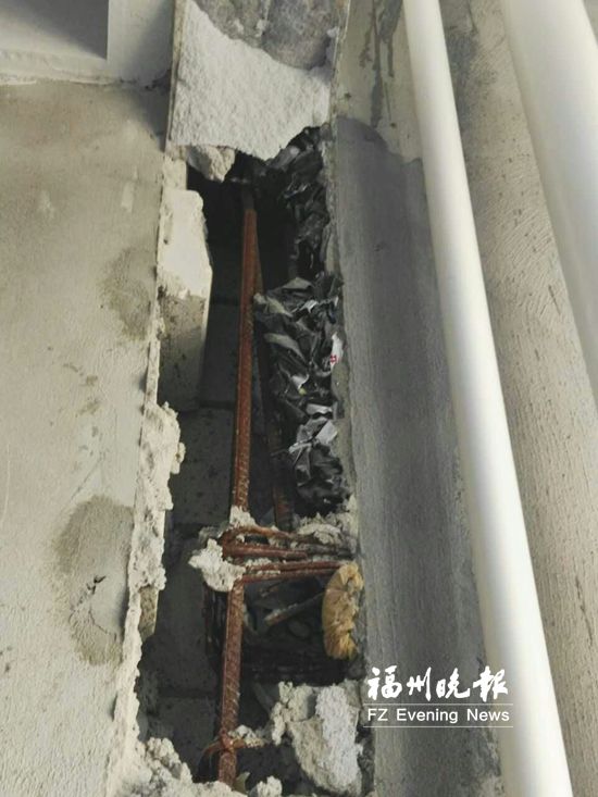 福州富力中心新房柱内现大洞 疑有人半夜凿墙入屋补洞