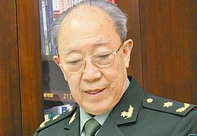 “中国肝胆外科之父”95岁吴孟超回福州 为乡亲主刀