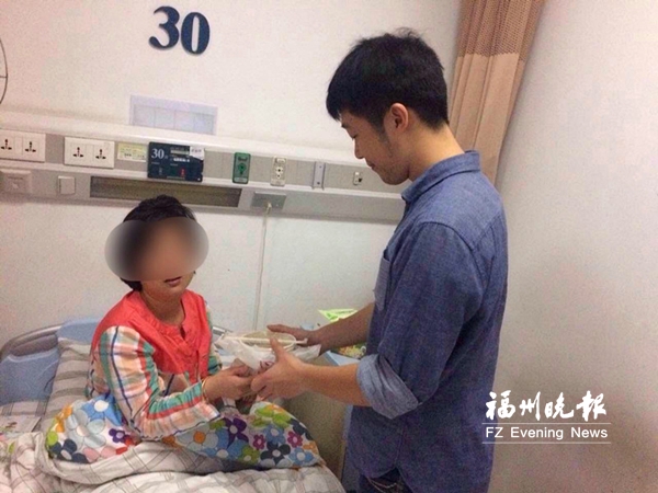男子偷车被拘妻子即将手术 民警轮流去医院照顾