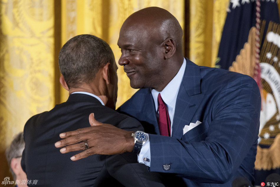 奥巴马为乔丹颁总统自由勋章