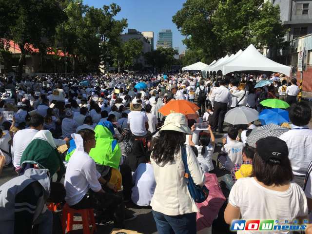 台湾婚姻平权首场听证会登场 抗议号角再次吹响
