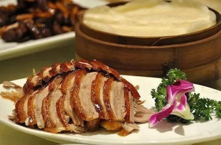 美国CNN评全球最好吃50道美食 北京烤鸭排第5！