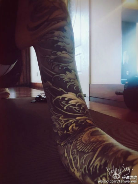 谭维维纹身图案含义 谭维维健身秀花臂邓超直呼搞事情