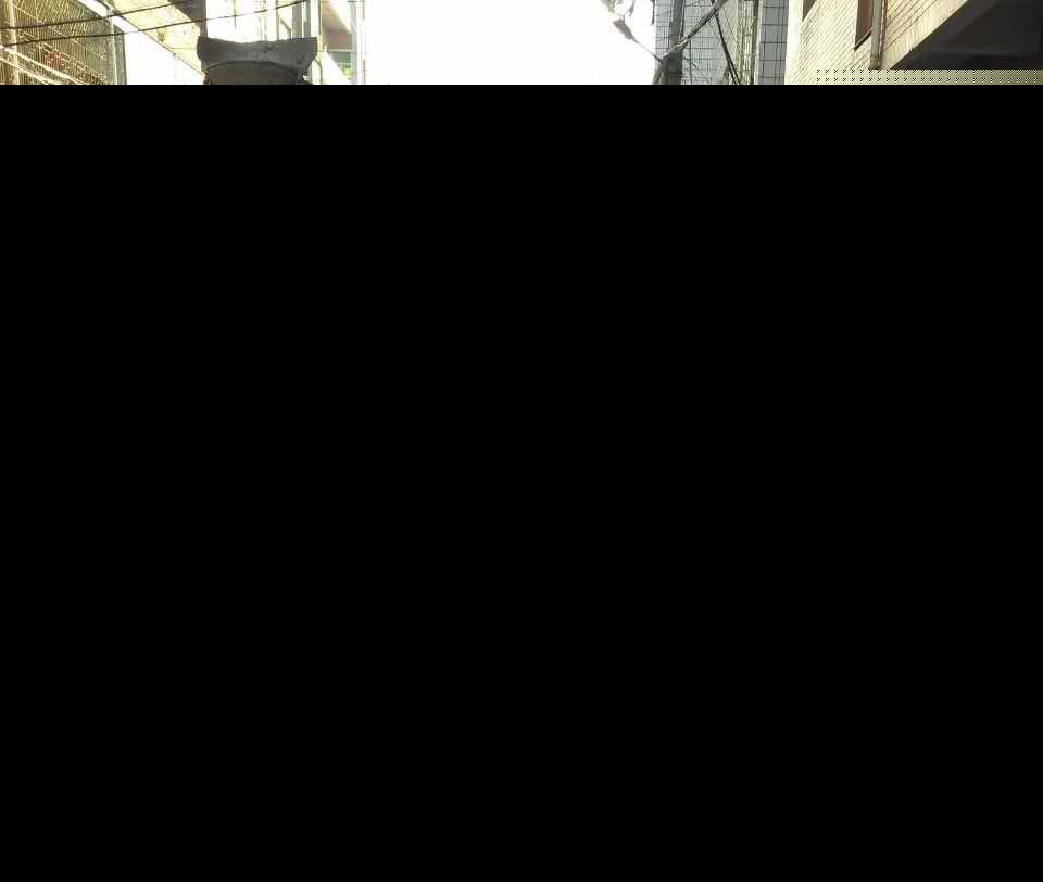 突发！晋江一水泥罐车硬生生碾过电动车 女子当场身亡