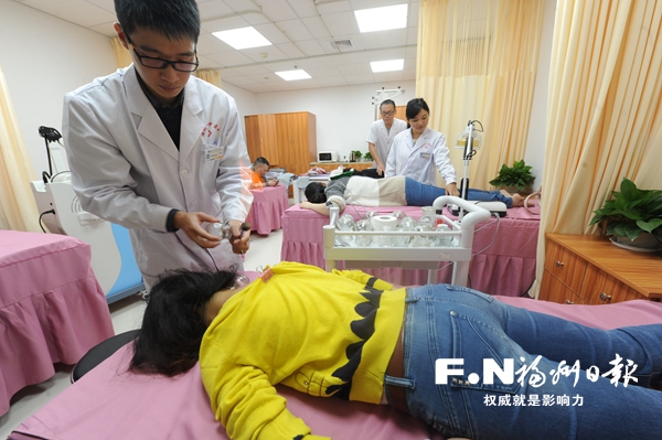 福州首个治未病中心日接诊近百人 为个人定制服务