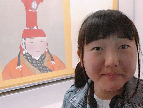 日本女游客撞脸元朝公主画像 笑翻一大群网友