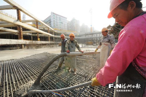 福州苏宁广场工地1个月“强攻”3万平方米底板