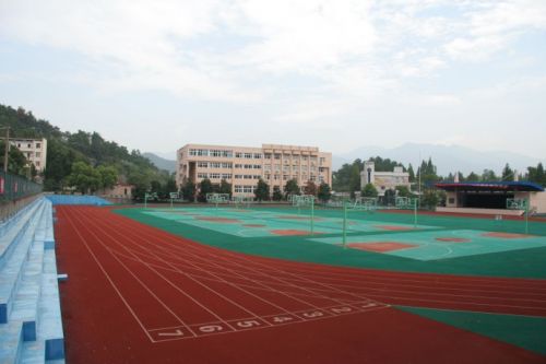 福州鼓楼区部分校园操场对社会暂停开放