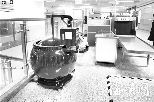 福州地铁安保 众多新型警用设备上岗