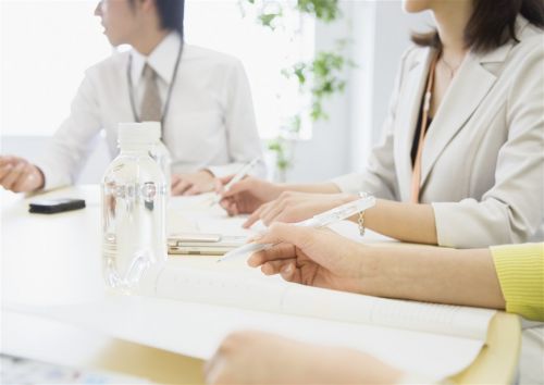 福州企业白领平均月薪6800元 全国排15