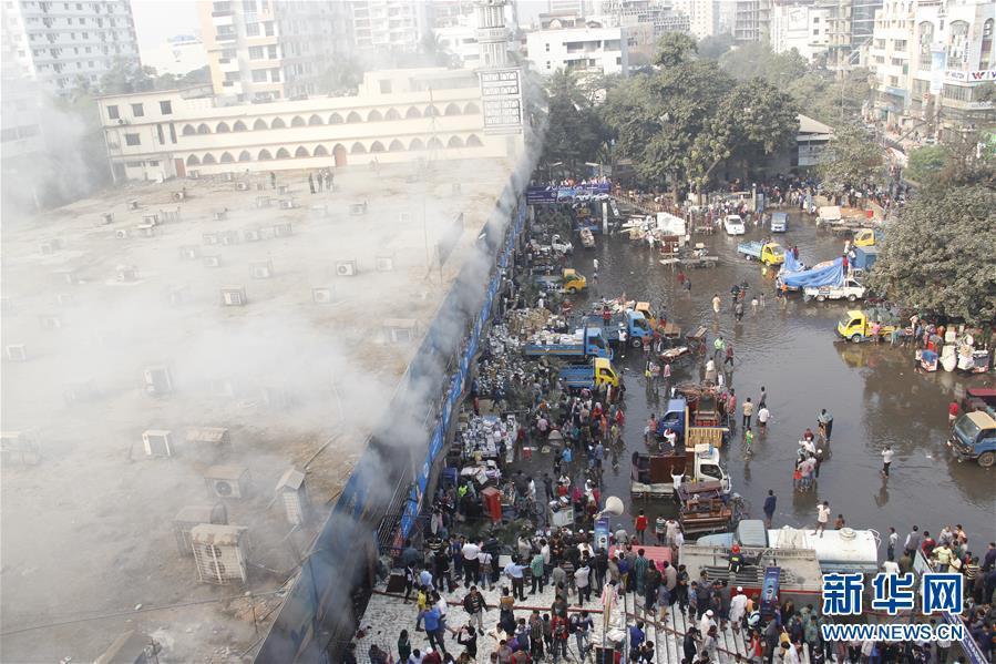 孟加拉国首都达卡一处市场发生火灾 未造成人员伤亡