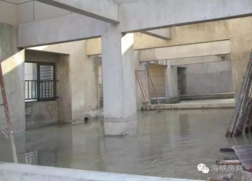 保利香槟花园竟有92户业主私自违建 相关部门已下发查处通报