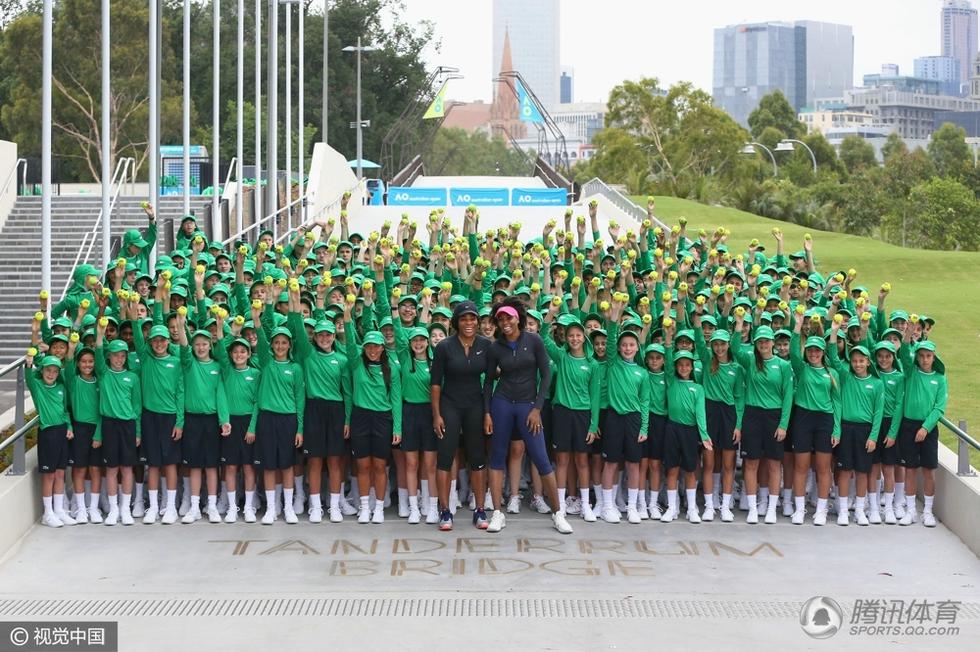 威氏姐妹携手380名球童开启澳网公开赛倒计时