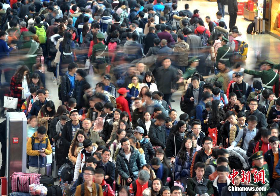 春运大幕正式开启 全国铁路预计发送旅客3.56亿人次