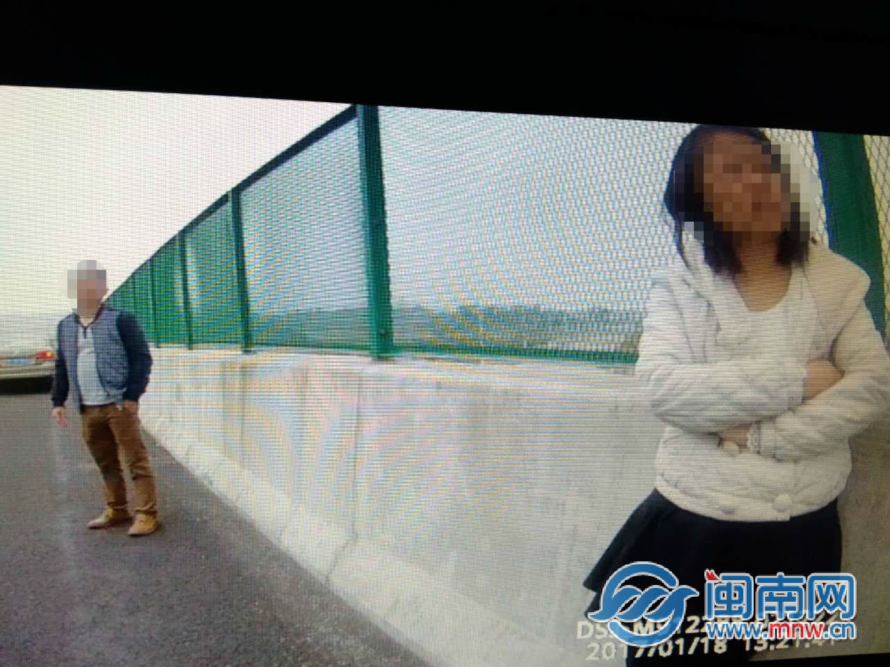 两夫妻奔丧路上起争执 泉州环城高速上大打出手