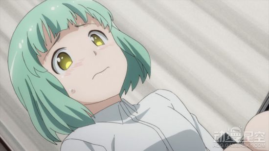 《亚人酱有话要说》动画第5话先行图 雪女战斗力惊人