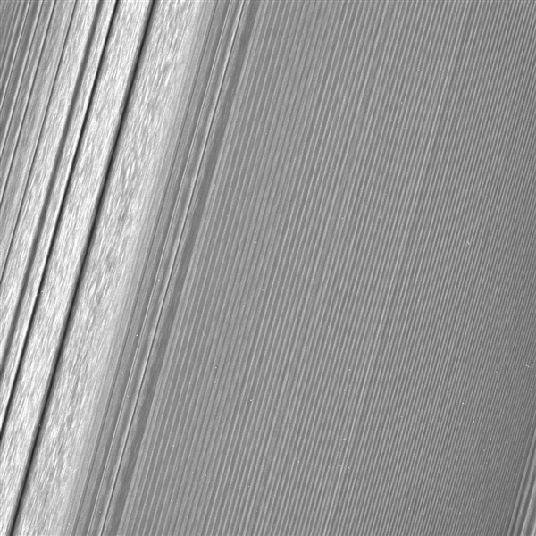 史上最高清的土星光环影像