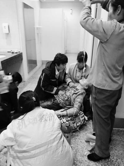 首都机场乘客突发脑梗 护士视频通话指导母亲救人