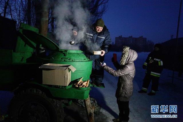 乌克兰东部火线城市枪林弹雨却现婴儿潮 医生称战火助孕