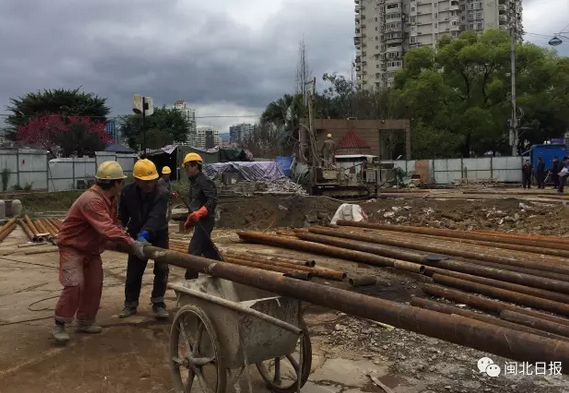 两次停工 南平火车站公交站点塌陷路面已修复