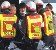 刘能赴泰拍真人秀 被警察英语盘问一句不懂