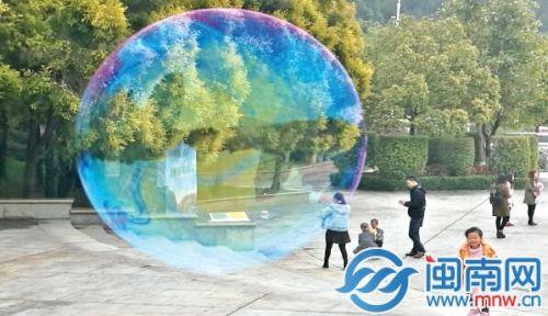泉州高速上周天气引发62起事故 这周阴雨继续