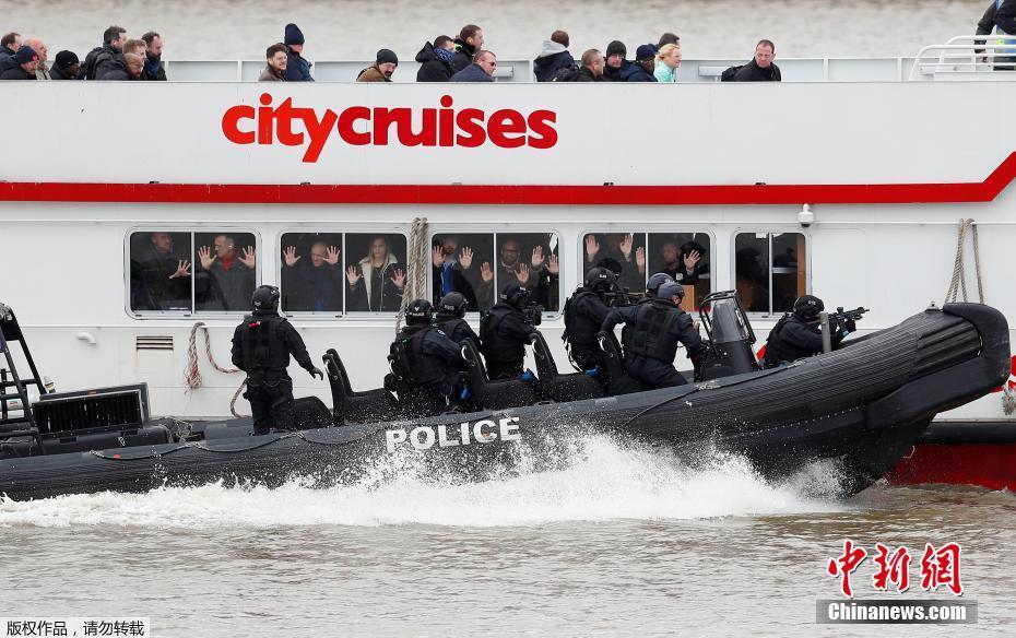 英国举行反恐演习 模拟泰晤士河游船遭劫持 泰晤士河悲剧是什么？