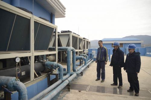 福建罗源供电公司 优质服务推进海洋世界白鲸馆热泵环保项目