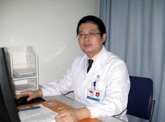 武汉科技大学附属天佑医院医院精神医学科主任胡一文。