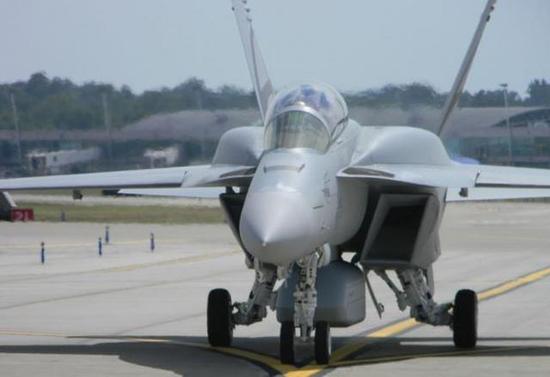 美国老旧F15敢叫价3亿美元 居然有人一次买72架|战斗机|F-15