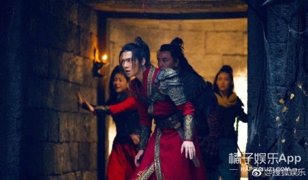 《武动乾坤》探班：杨洋被称“戏疯子” 张天爱红衣抢镜