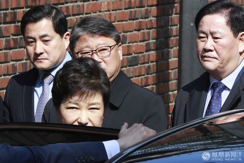 朴槿惠被批捕被指控哪13项罪名 朴槿惠入狱狱中生活现状曝光