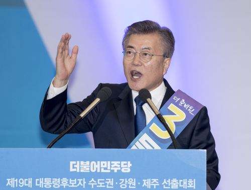 韩总统候选人文在寅:两进监狱 曾愿远离政治 文在寅对华态度如何