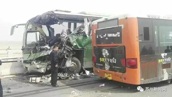 苏州公交大客相撞 苏州太湖大桥车祸已致1死39伤