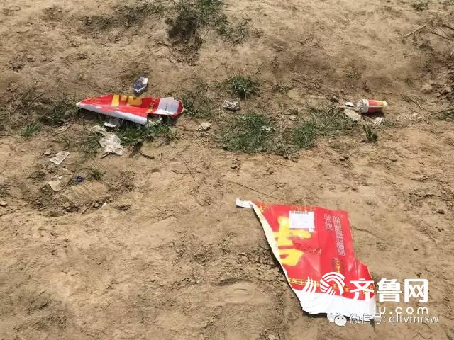 济南黄河滩上遍地垃圾 游客：连垃圾箱都见不到