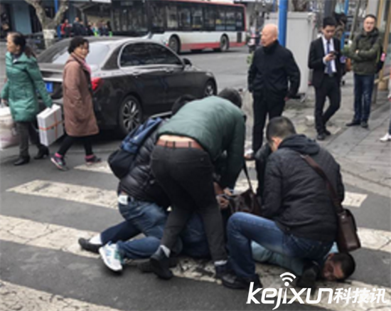 四川破体内藏毒案 63颗毒丸吞进身体让人震惊！