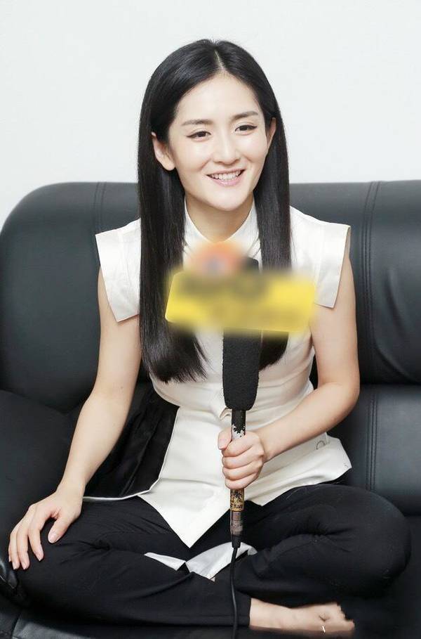 吴昕10年仍没上位不是谢娜打压，这些细节揭露真相