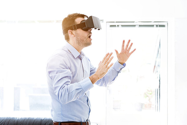 全景拍摄越来越火 VR虚拟现实为什么没有跟上？