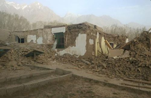 新疆喀什5.5级地震 已造成8人死亡 180多户房屋倒塌