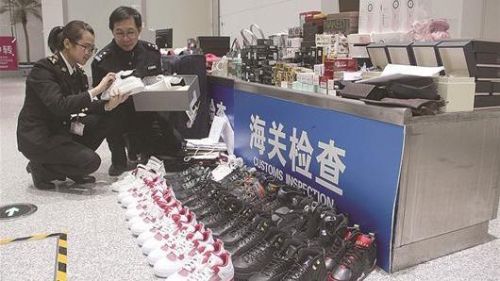 人肉代购将被限 不在“自用合理数量”范围将暂不予放行