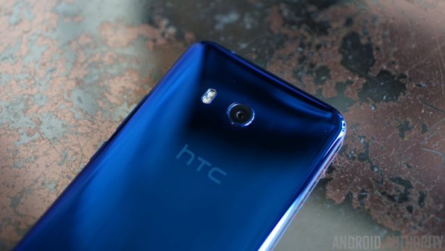 HTC U11手机上手图赏：2017 HTC真旗舰