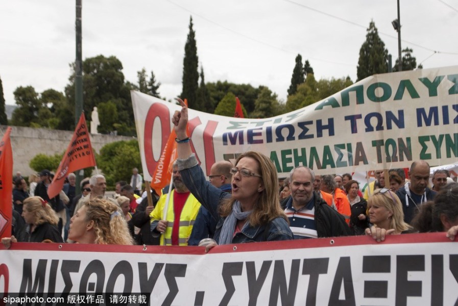 24小时大罢工！ 希腊经济再陷衰退危机 希腊工人罢工真相揭秘