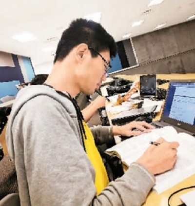 留学从自律开始 中国留学生要做“务正业”的学生