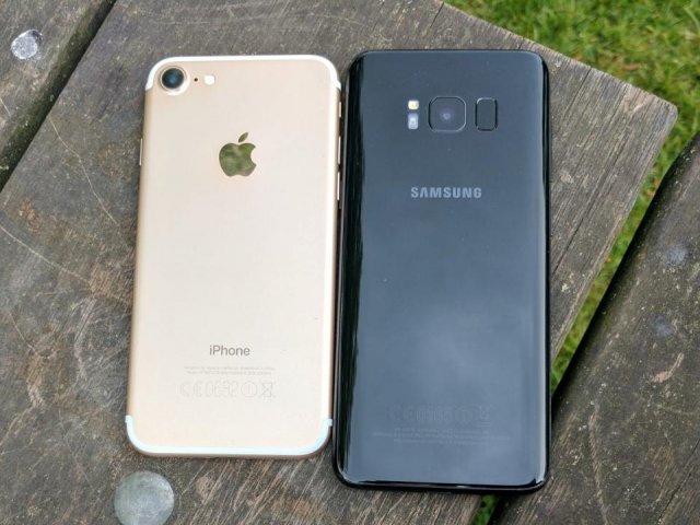 好纠结：iPhone 7和三星S8，到底该买哪台？